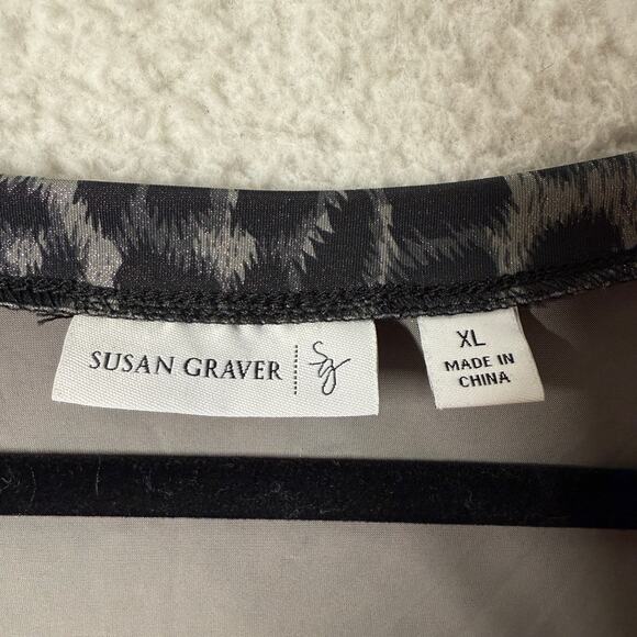 Susan Graver Size XL Animal Print Liquid Knit Top VNeck Gray Shimmer Mob Wife - Picture 7 of 10